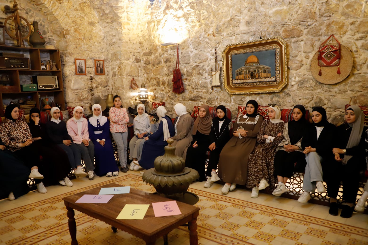 نُظِّم يوم السبت 3 أيار 2025 النشاط الختامي للمرحلة الأولى من مشروع الفاقد التعليمي، وذلك في مكتبة البحث والمعرفة المجتمعية – جنين، التابعة للبرنامج الإعلامي للتطوير الصحي 