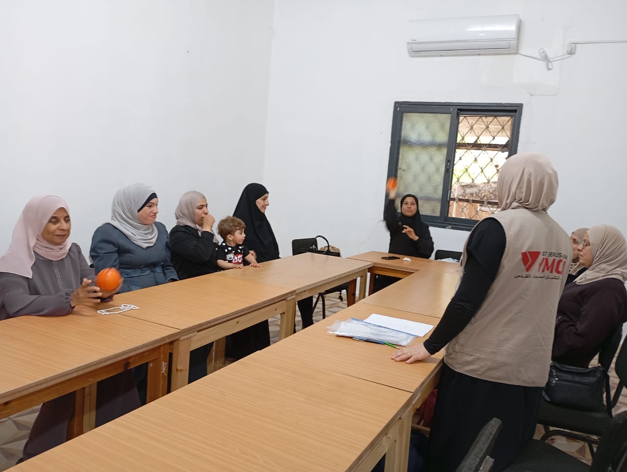 نظّمت جمعية النجدة الاجتماعية  نشاط تفريغ نفسي لأمهات الطلبة في مدينة جنين