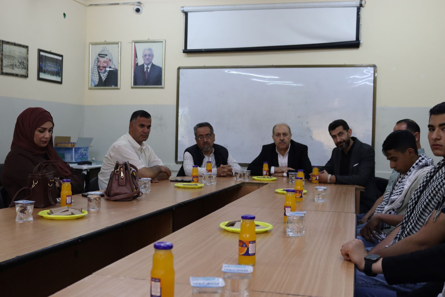 وفد من مدرسة نابلس الصناعية يزور مركز يافا الثقافي ضمن فعاليات أسبوع العمل العالمي للتعليم